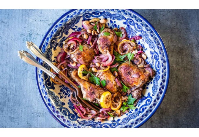 Libanoni csirke fenyőmaggal